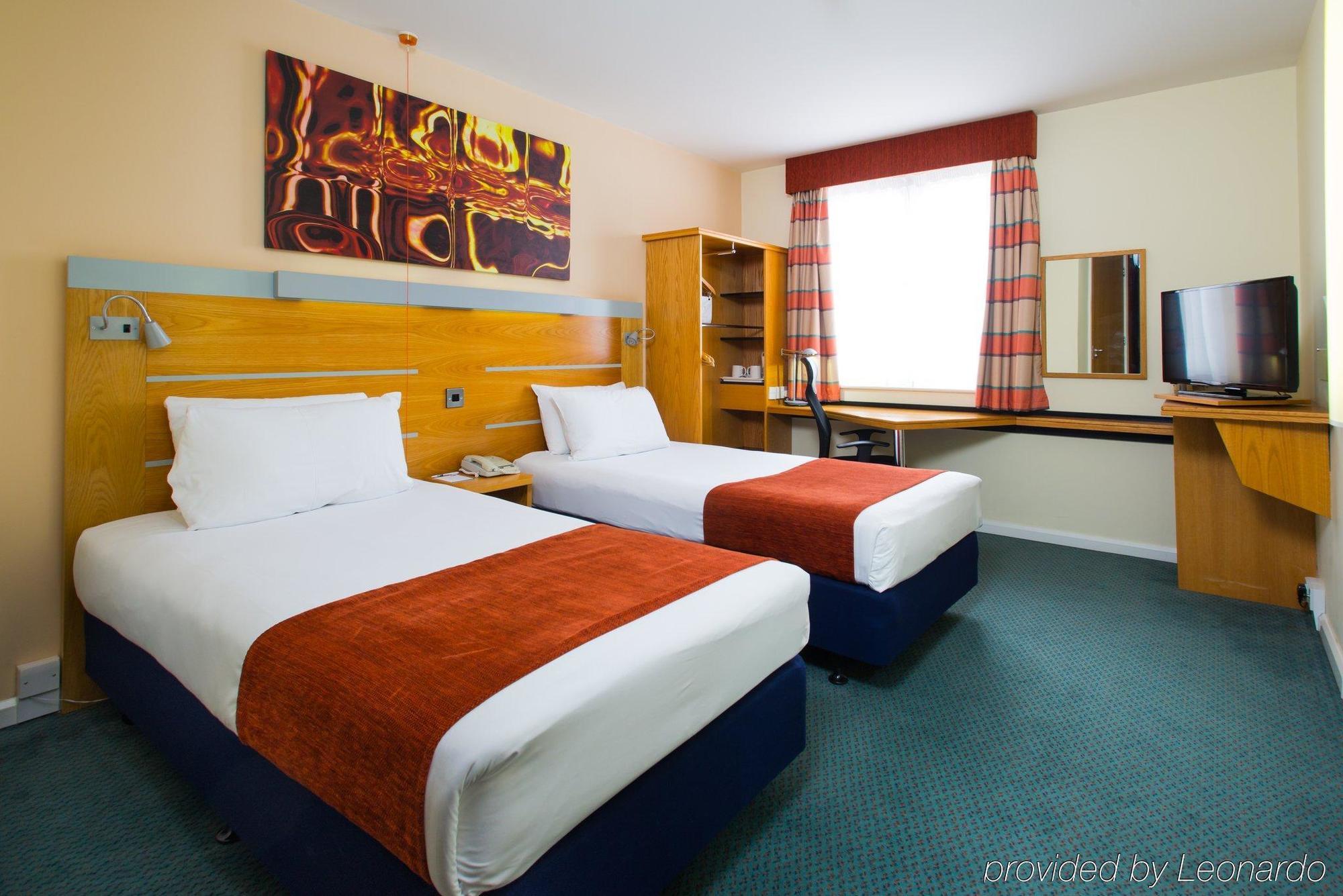 Express Bay By Ihg Cardiff